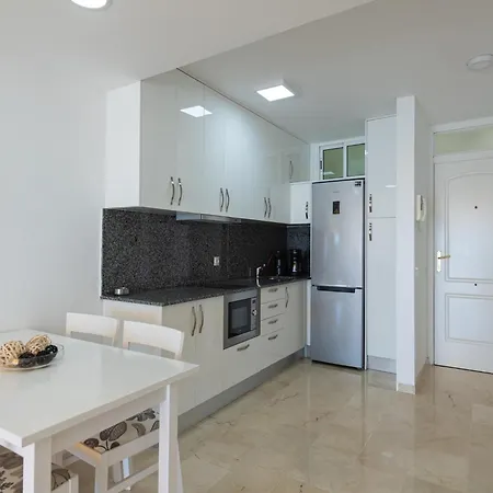 The House In Has 2 Bedrooms Casa vacanze *