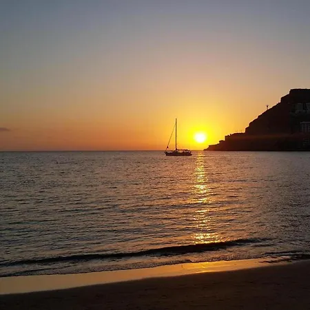 In Playa De By The בית נופש Mogán
