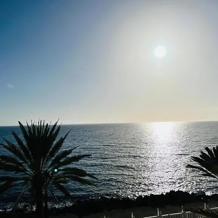 In Playa De By The בית נופש